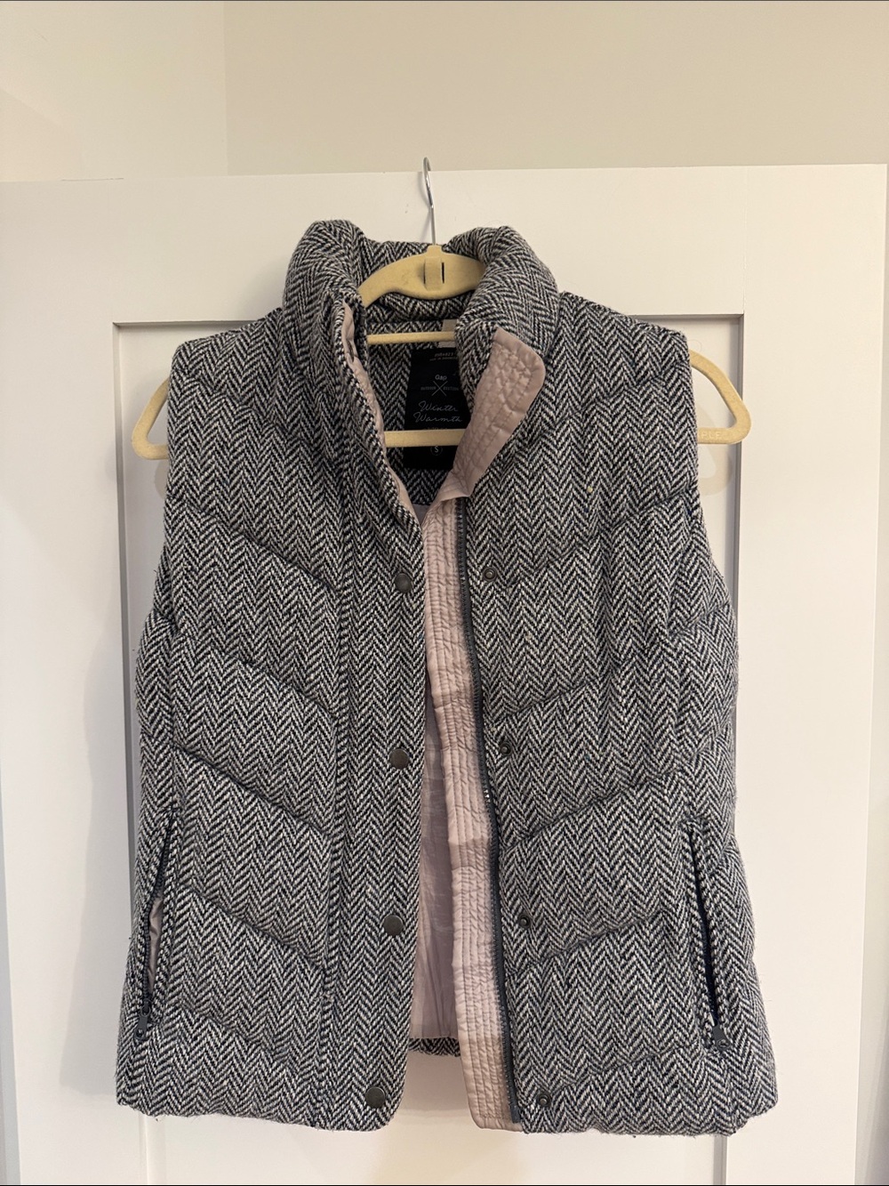 GAP Winter Warmth Herringbone Outerwear Jacket - Black & Cream